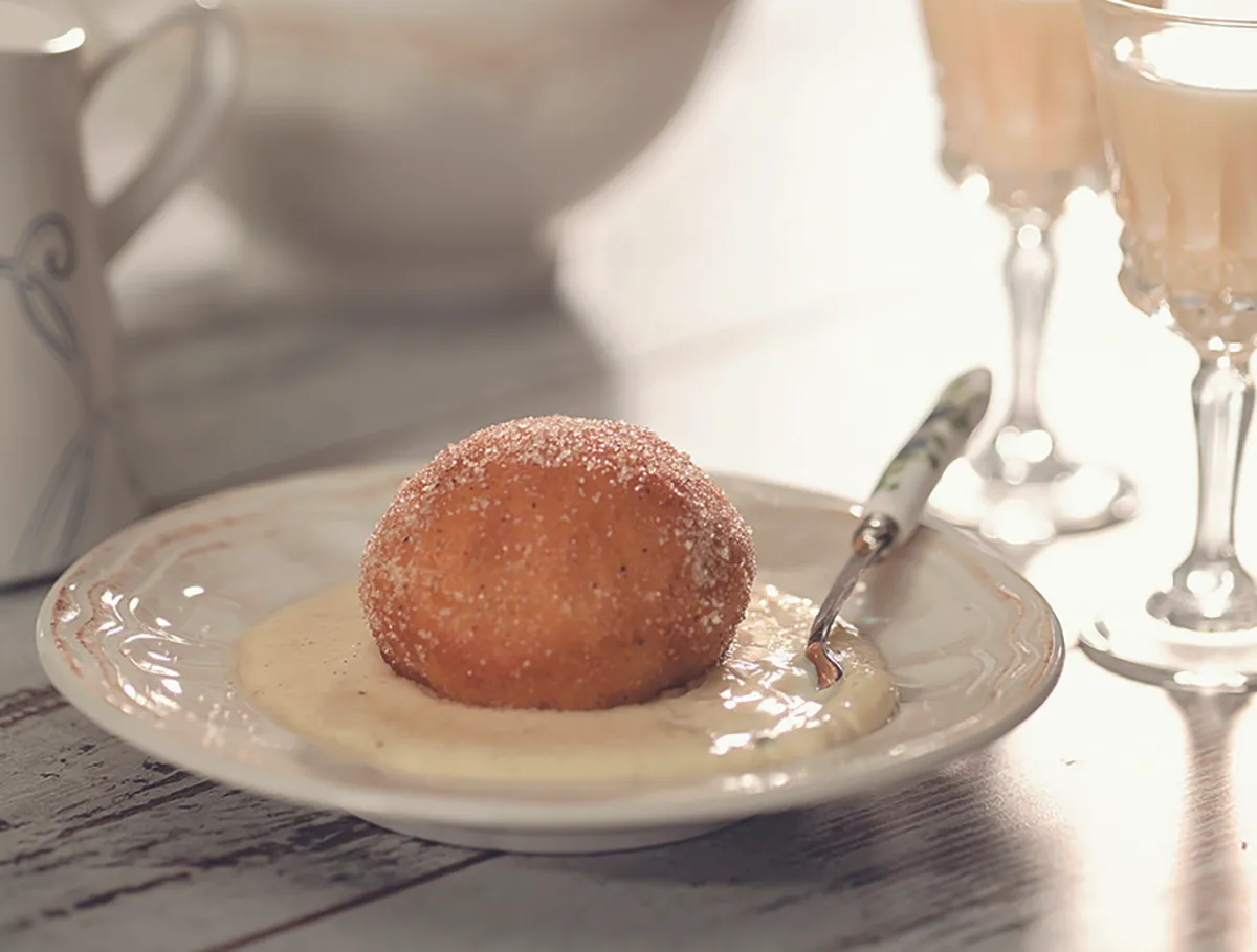 Olasz fánkok forró vaníliaszósszal recept