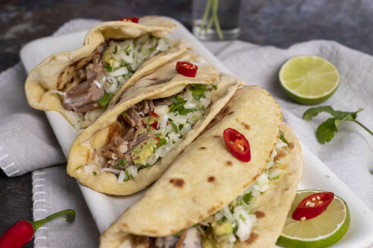 Sonkás taco házi tortillával recept