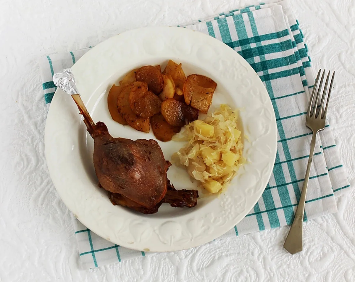 Konfitált libacomb zsírjában sült krumplival recept