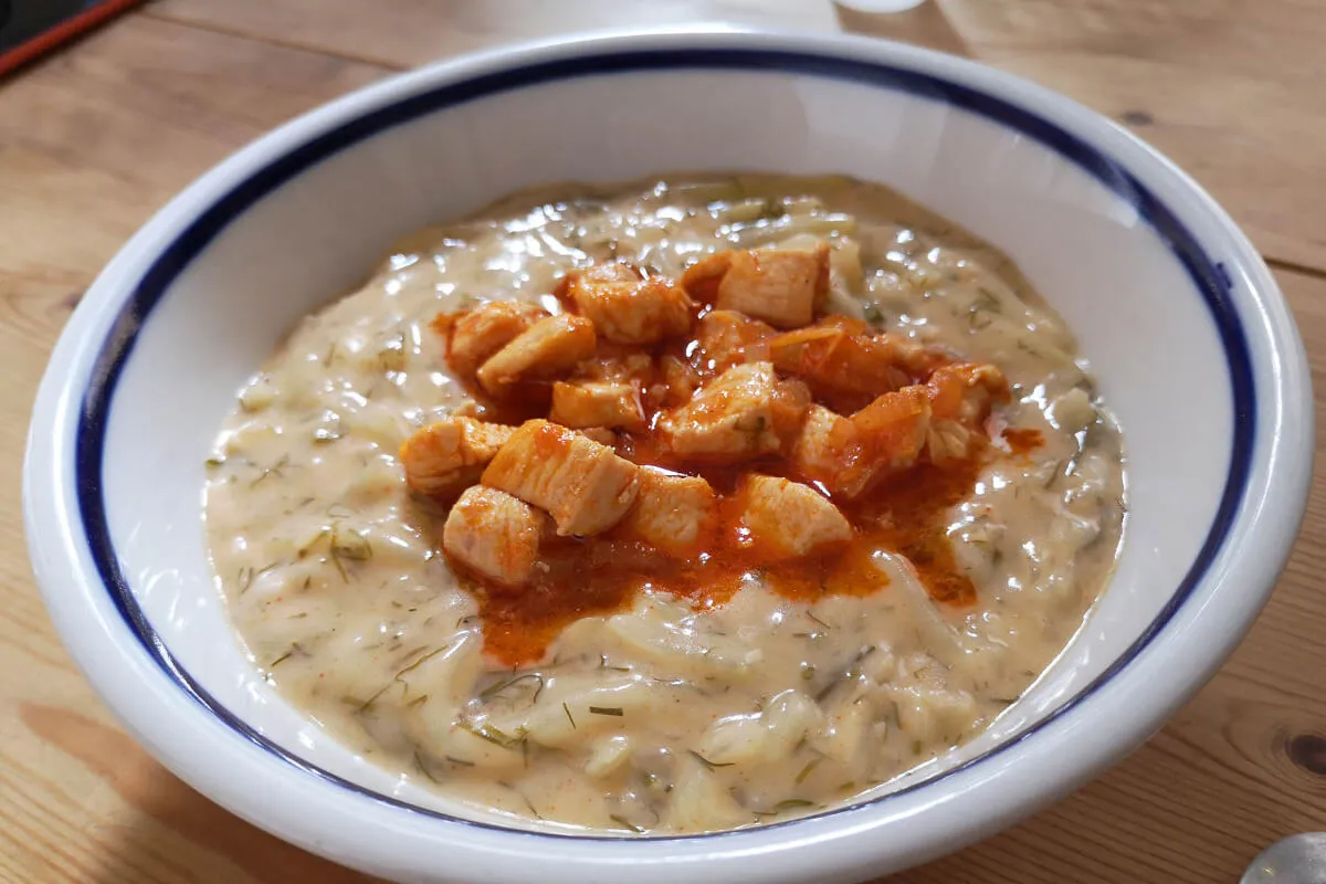 Tökfőzelék csirkemell pörkölttel recept