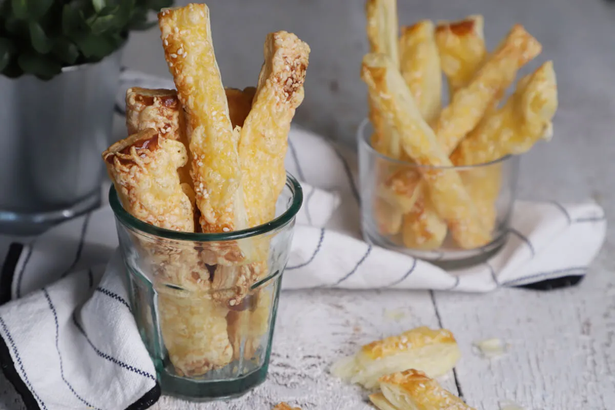 Sajtos rúd - 5 hozzávalóból recept