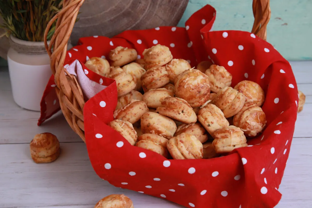 Duplasajtos-snidlinges pogácsa recept