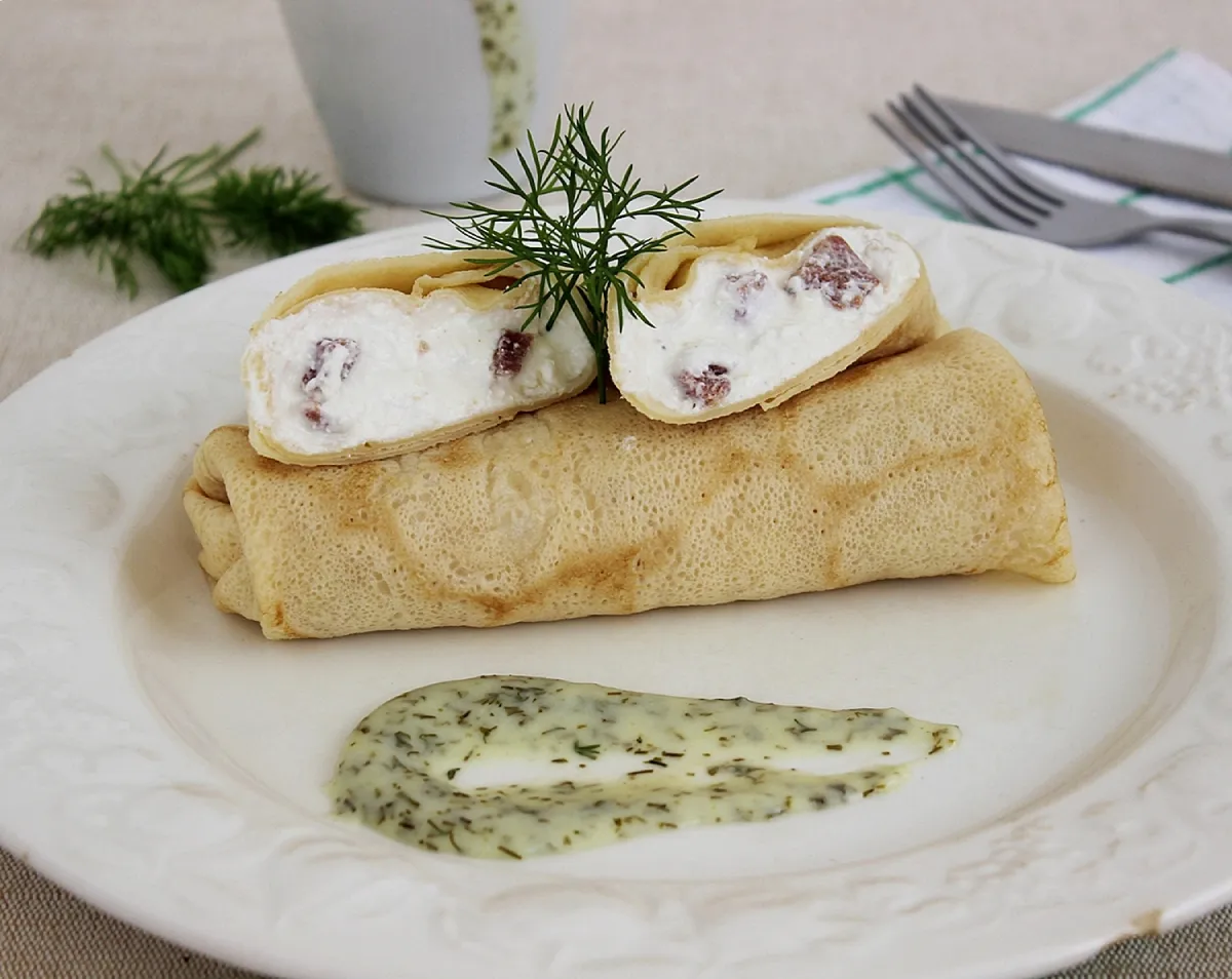 Sós palacsinta sonkás-túrós töltelékkel recept