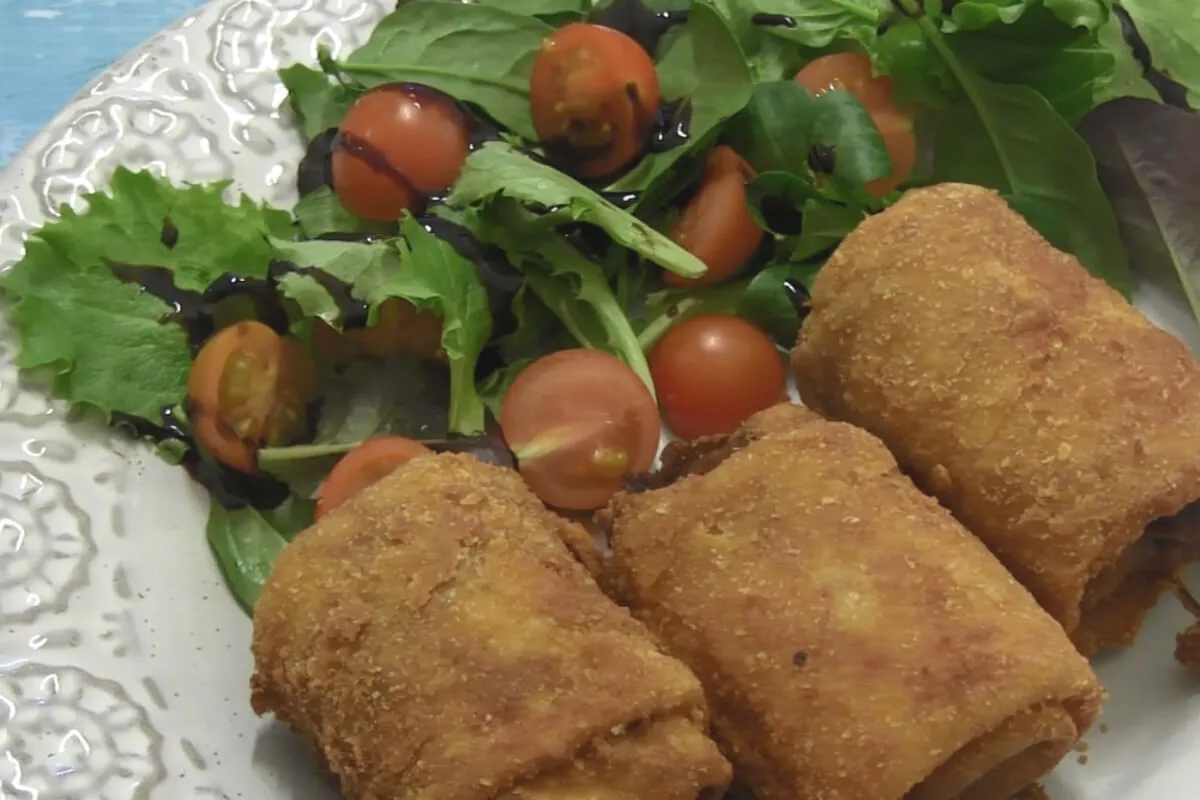 Rántott palacsinta darált hússal töltve recept