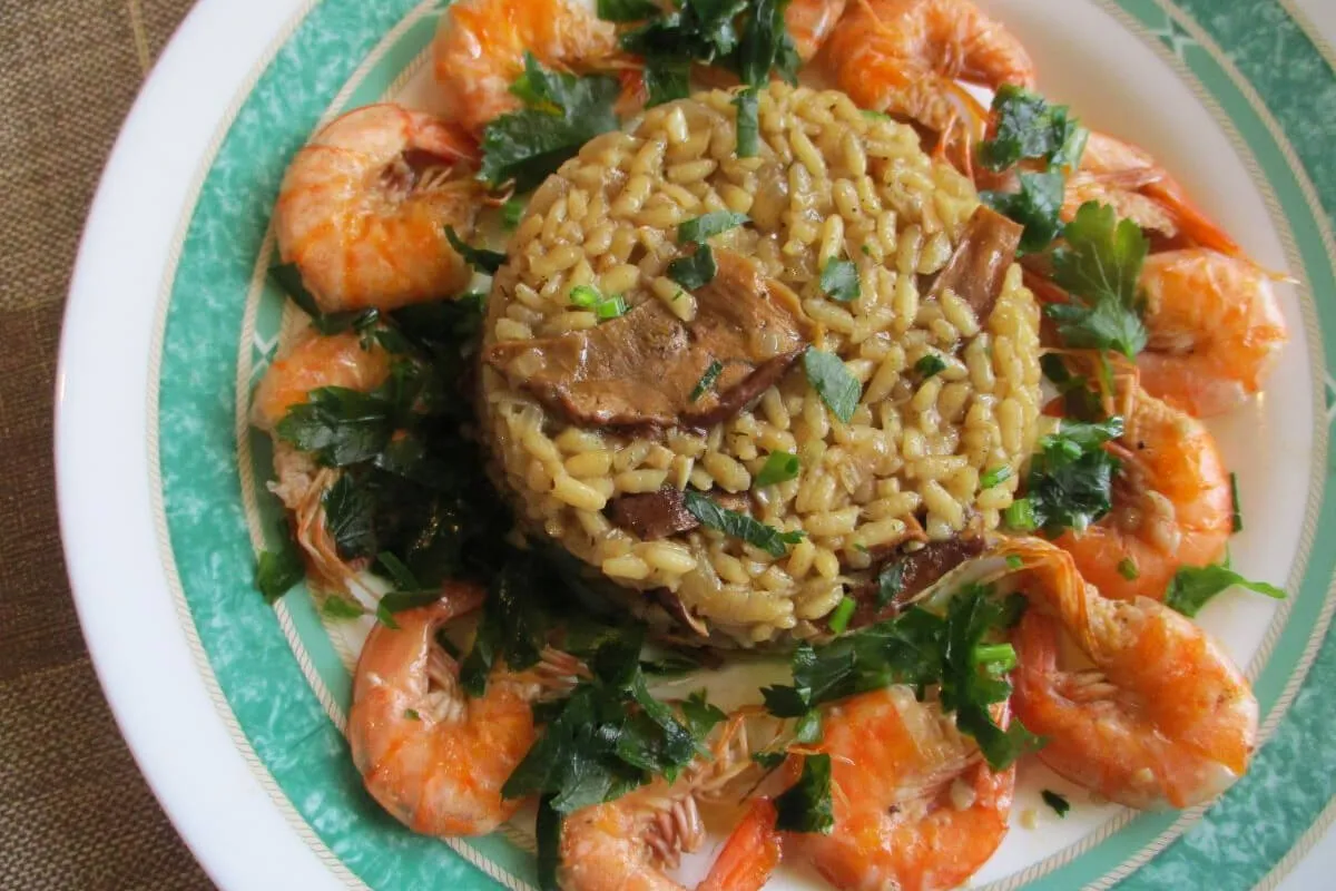 Garnéla gombás rizzsel recept