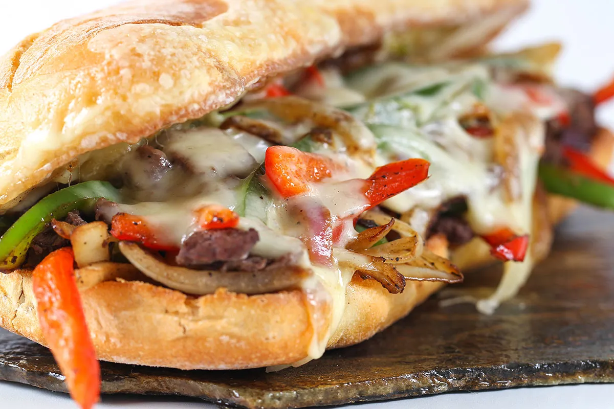 Philly cheese steak szendvics recept