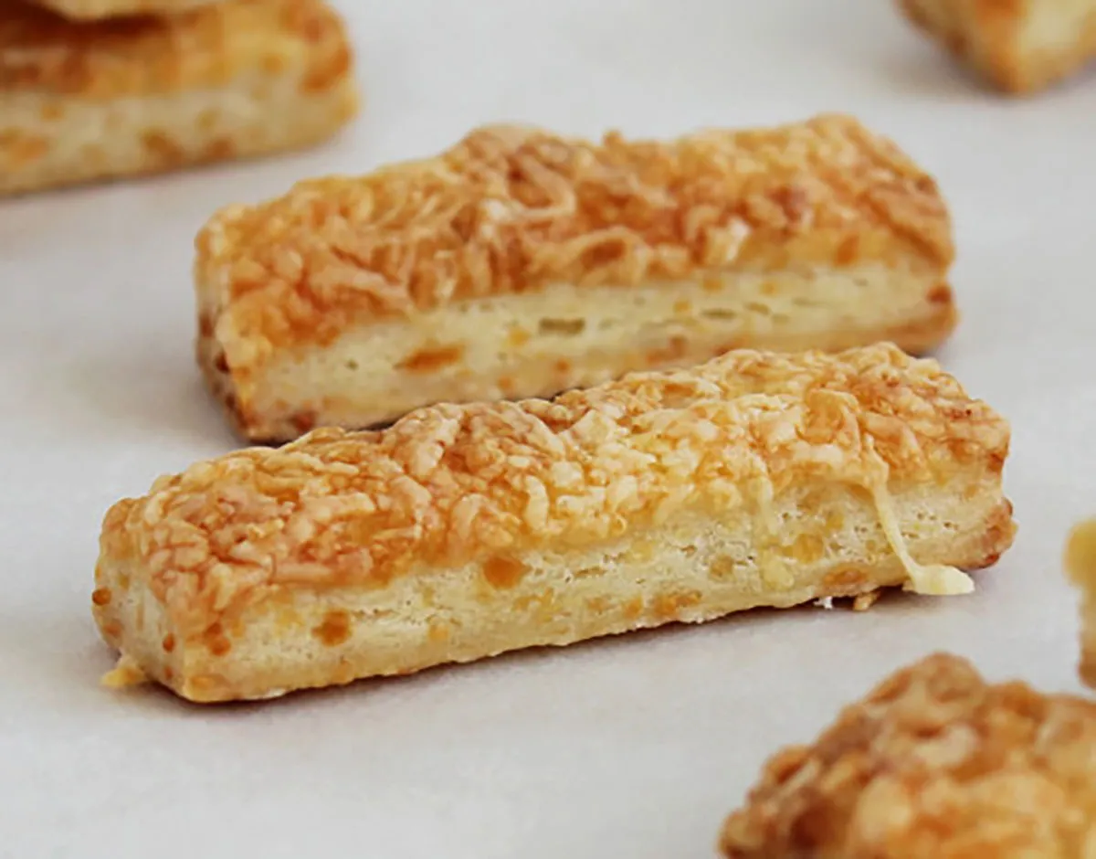 Duplán sajtos rúd recept
