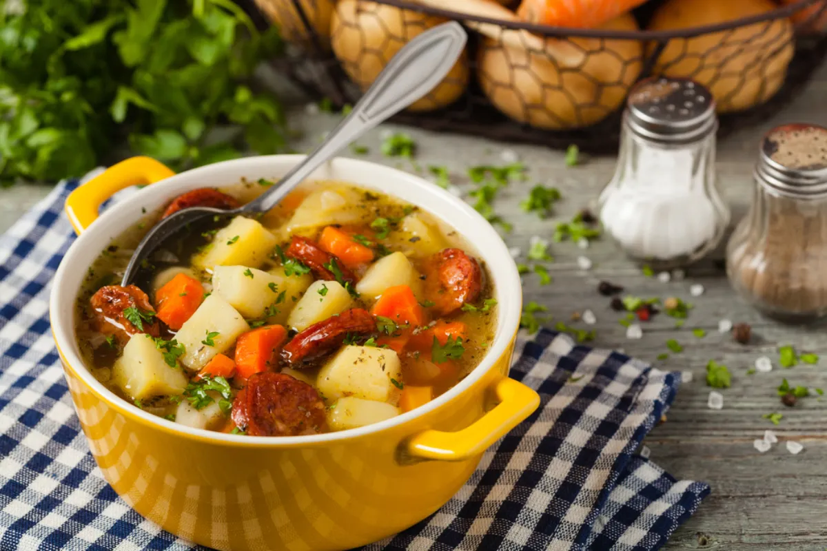 Krumplileves füstölt kolbásszal recept