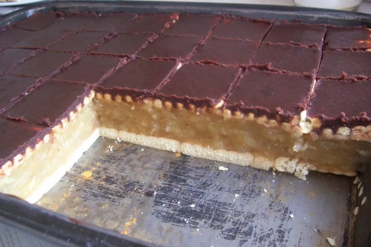 Kekszes-almás süti - sütés nélkül! recept