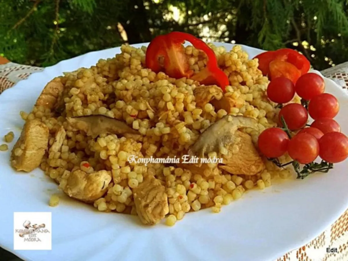 Tarhonyás-vargányás csirkepörkölt recept