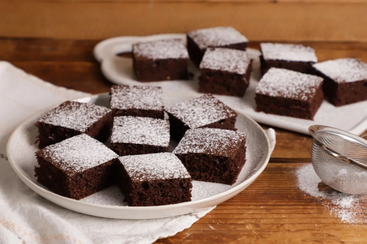 Kakaós-kefires kevert sütemény recept