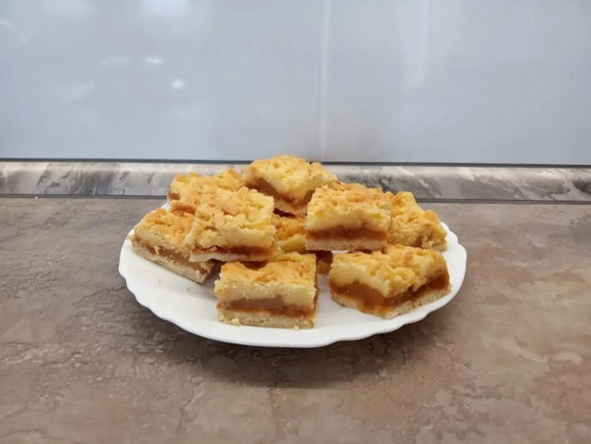 Almás-karamellás-pudingos borzaskata recept