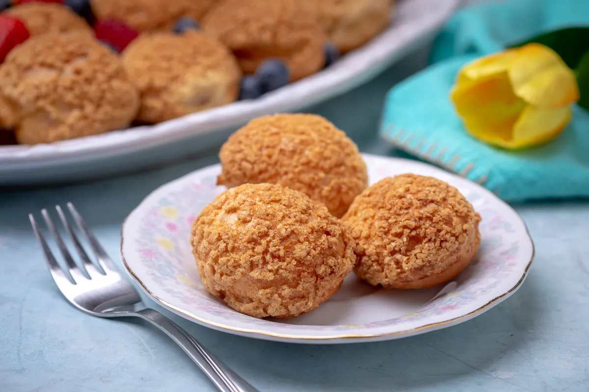 Piros bogyós choux recept