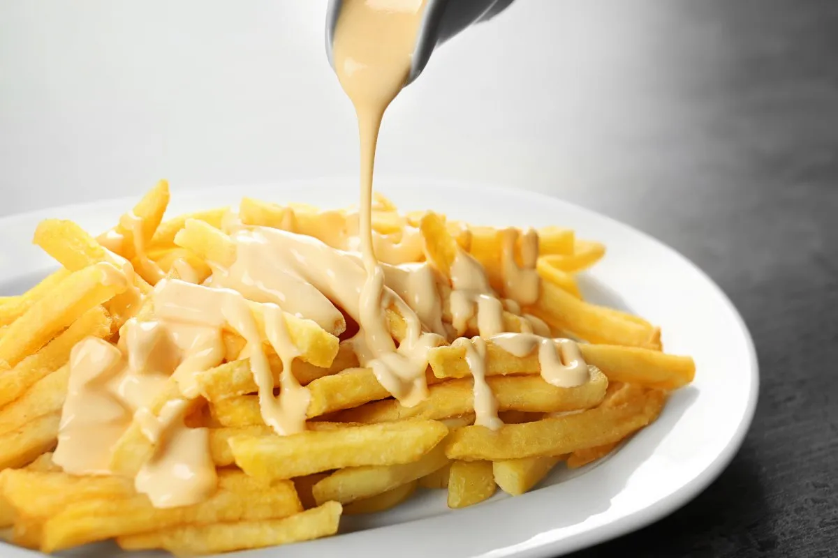Sajtszósz - sült krumplihoz, tésztához, húsokhoz recept
