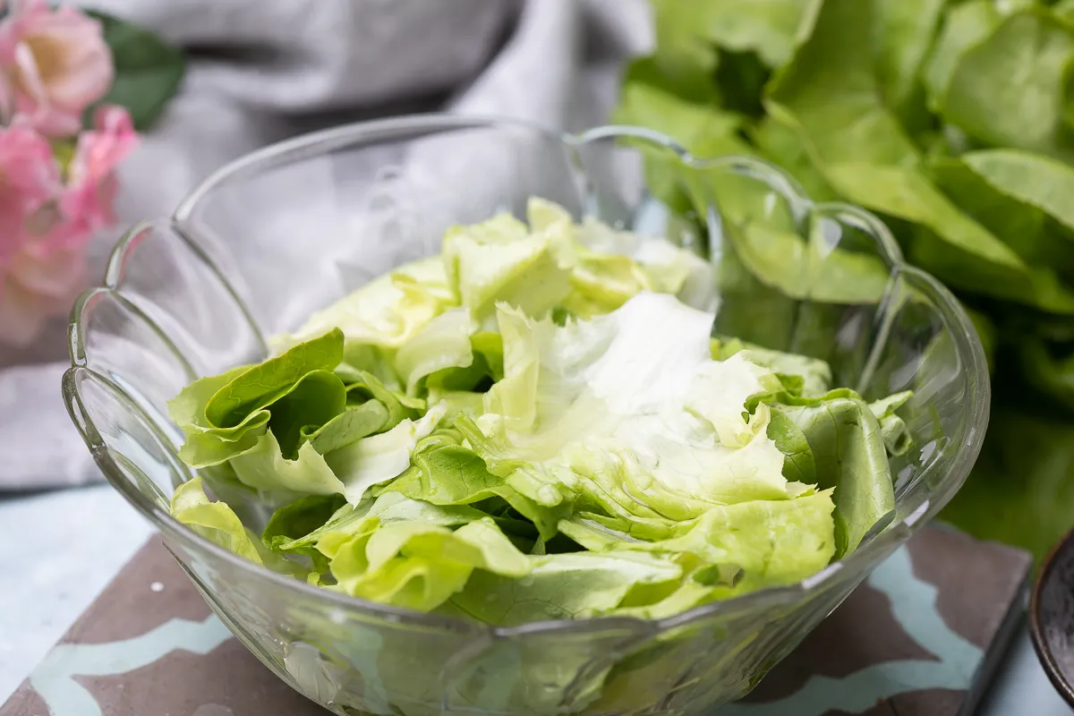 Ecetes fejes saláta recept