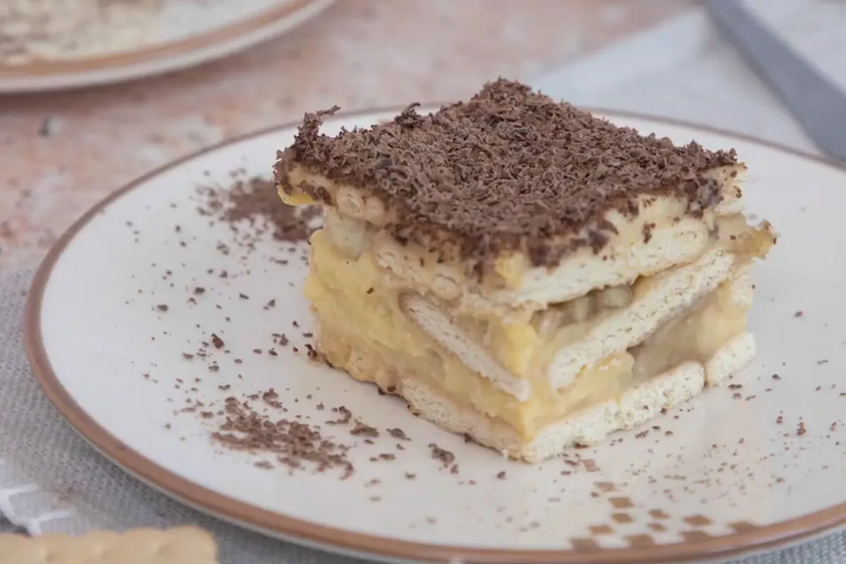 Kekszes-banános krémes süti recept