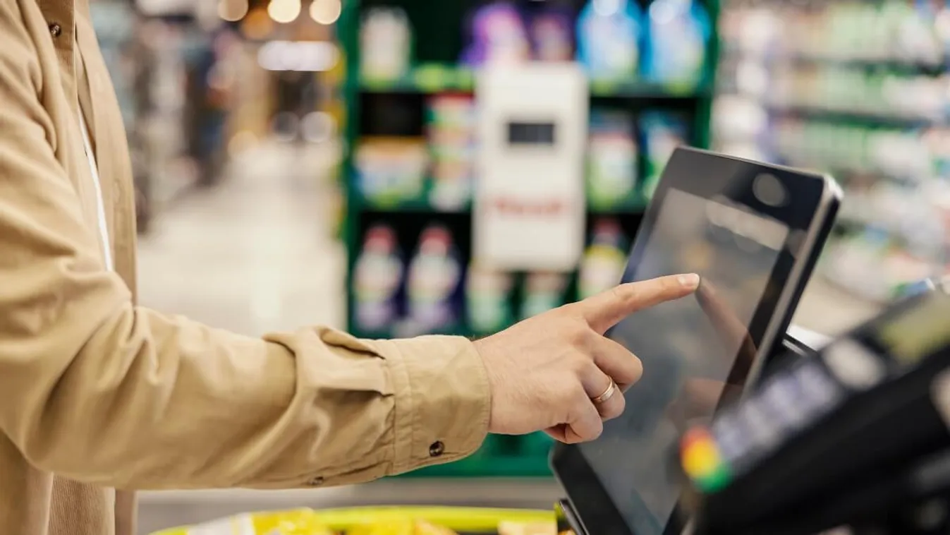 Egyre több helyen lesznek a jövőben önkiszolgáló pénztárak /Fotó: Shutterstock