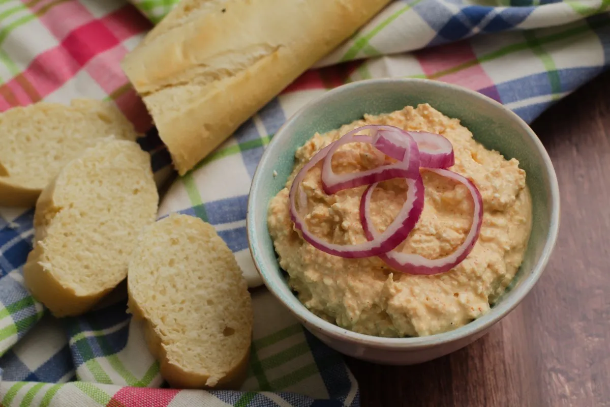 Juhtúrós körözött recept