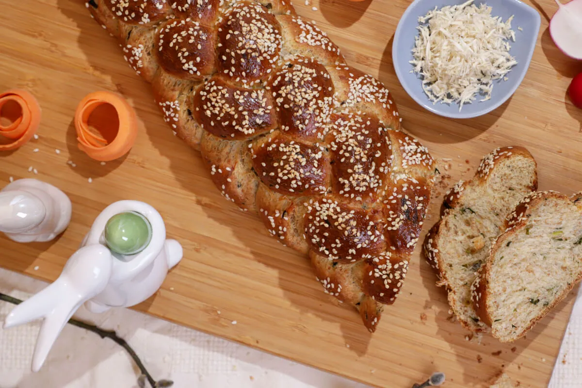 Medvehagymás fonott kalács recept