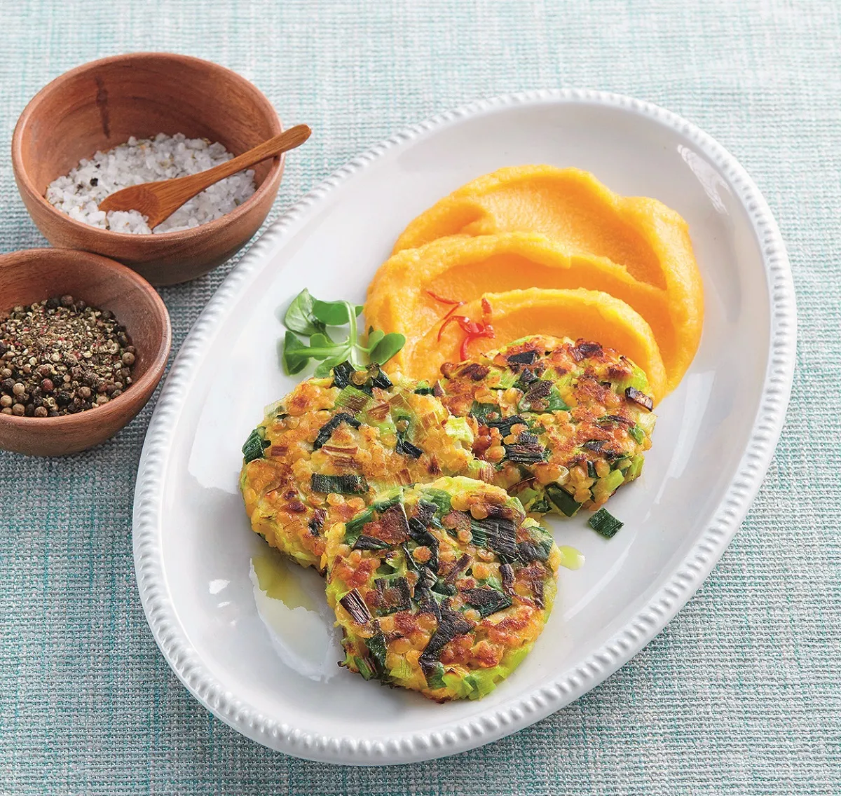 Pórés-újhagymás lencsefasírt recept