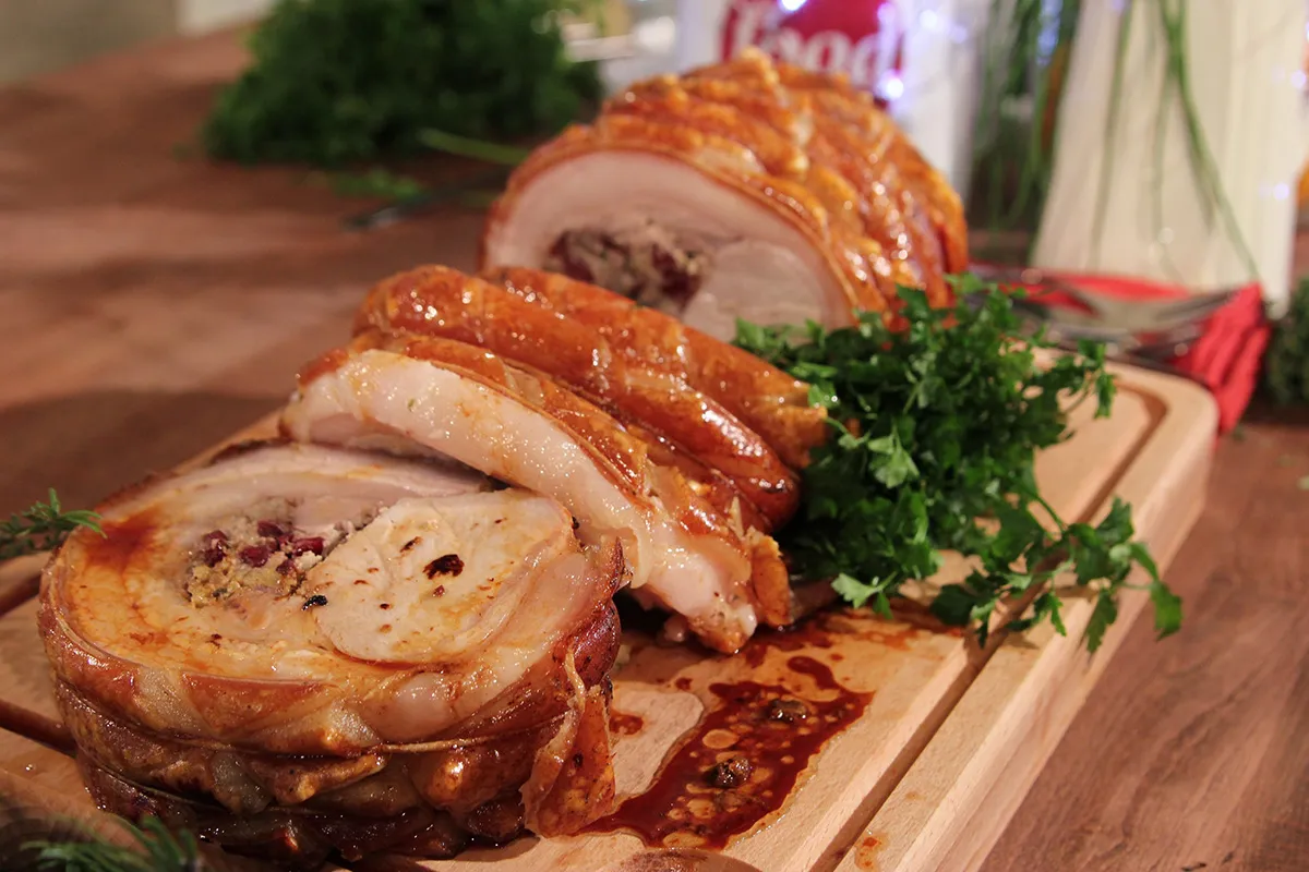 Göngyölt töltött sertésdagadó recept