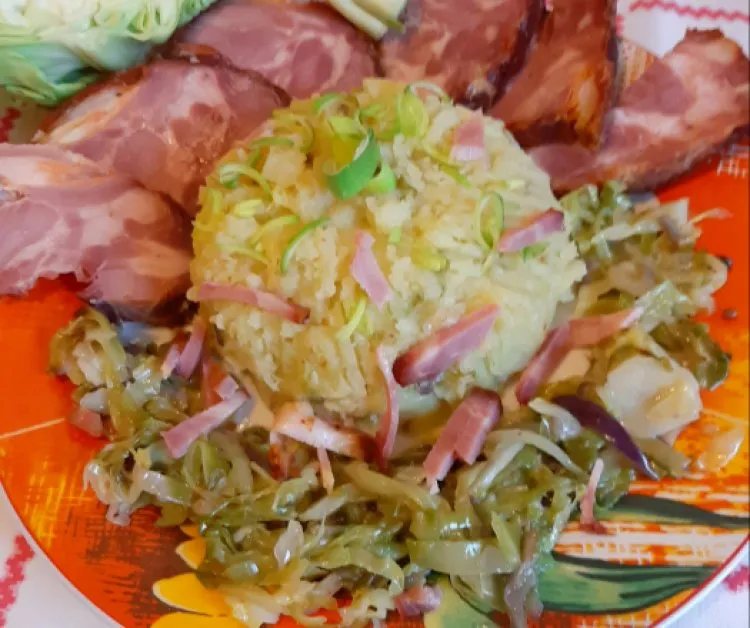 Rakott sertéskaraj párolt újkáposztás burgonyakörettel recept