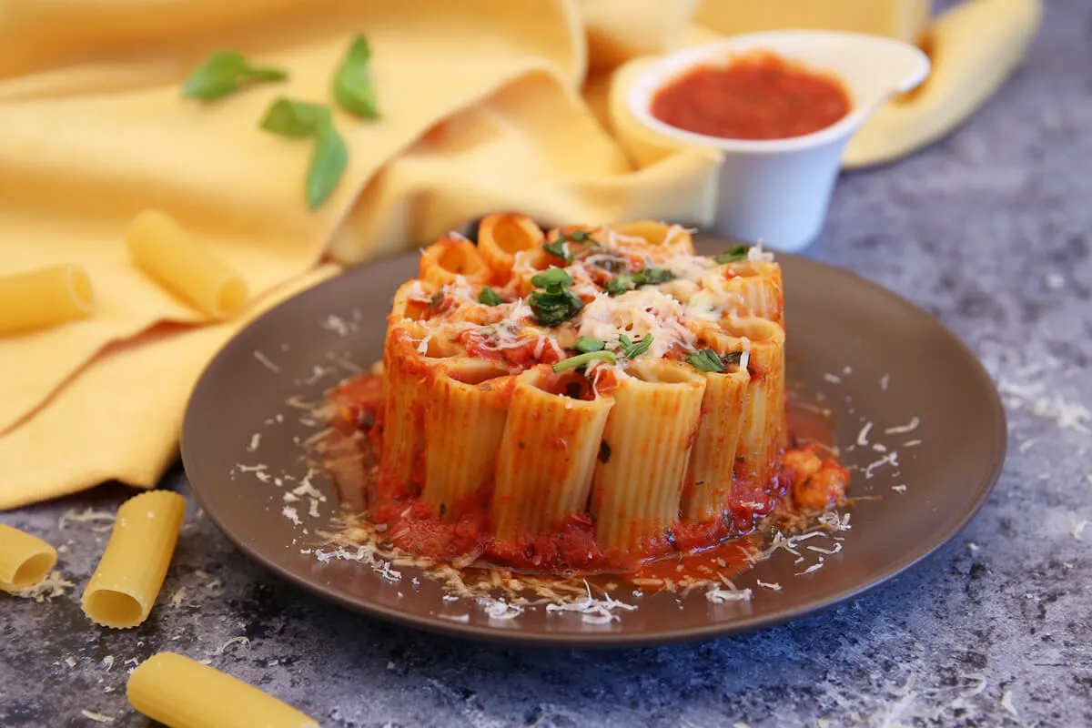 Bögrében sült paradicsomos tészta recept