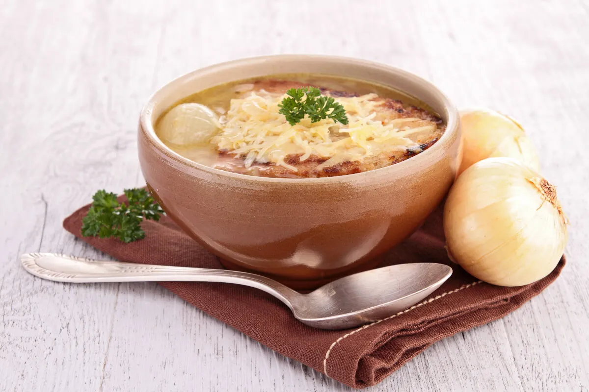 Francia hagymakrémleves  recept