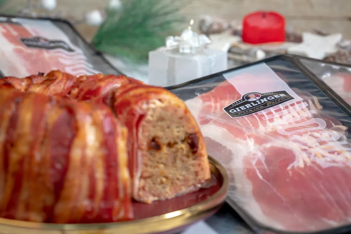 Ünnepi baconkuglóf recept