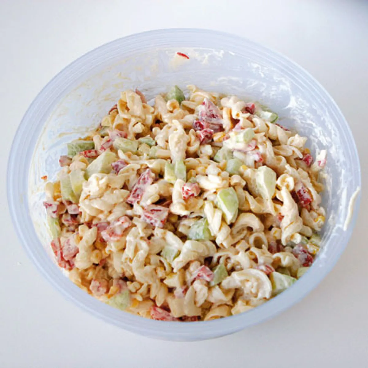 Sajtos tésztasaláta almával recept