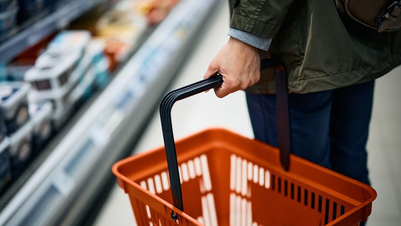 A legtöbb bolt zárva tart mindenszentekkor /Fotó: Shutterstock