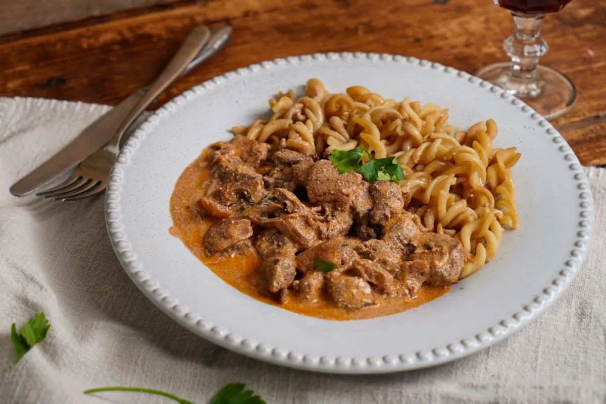 Csirkepaprikás, ahogy Schobert Norbi készíti recept