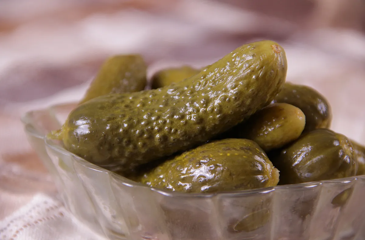 Roppanós kovászos uborka recept