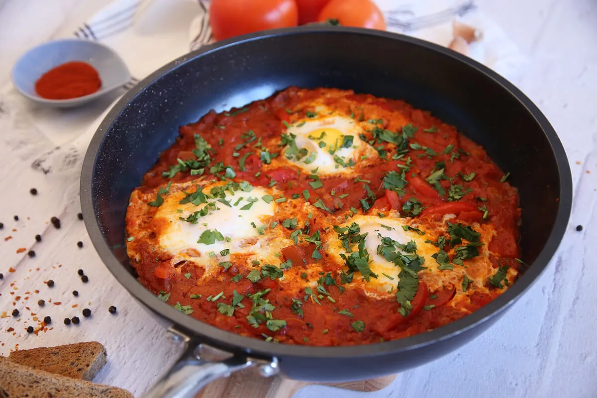 Shakshuka (közel-keleti lecsó) recept