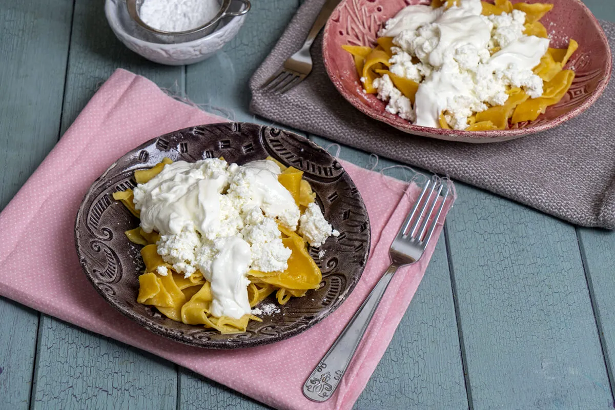 Túrós tészta házi tésztából recept