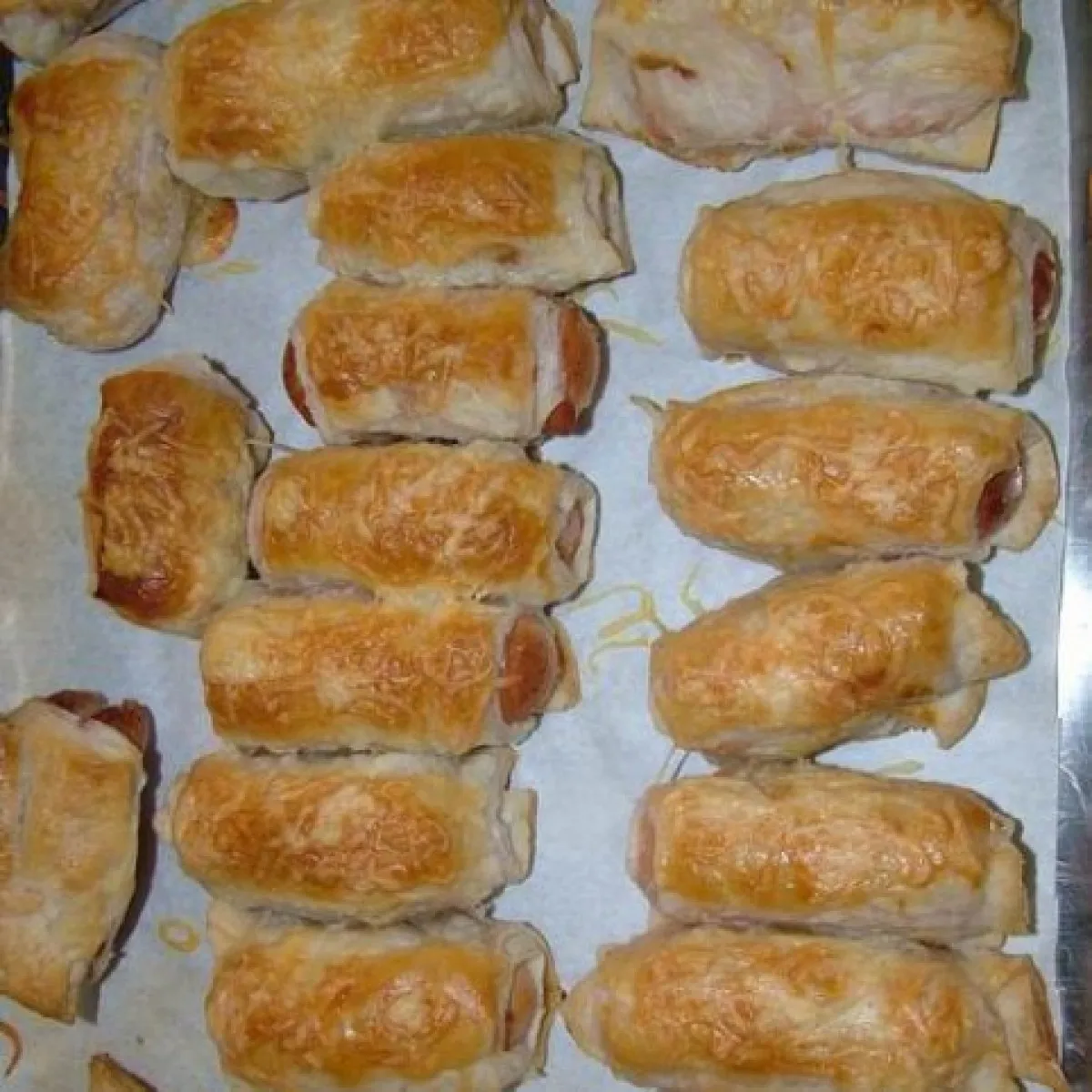 Villámgyors hot dog leveles tésztából recept