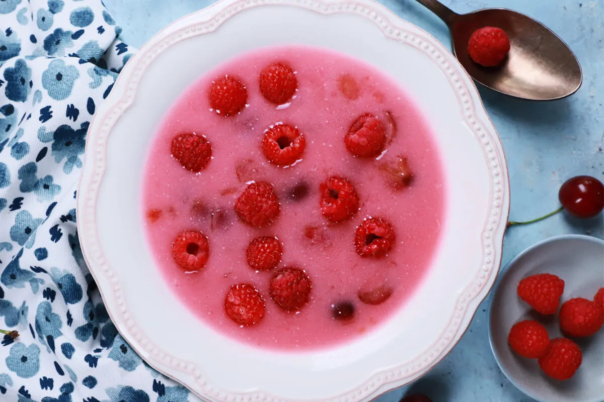 Piros gyümölcsleves recept