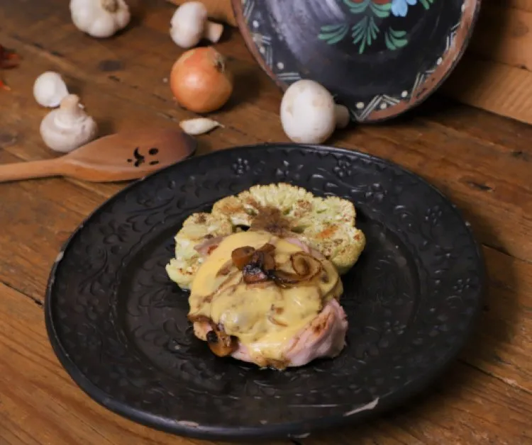 Óvári szelet vajjal sült karfiollal recept