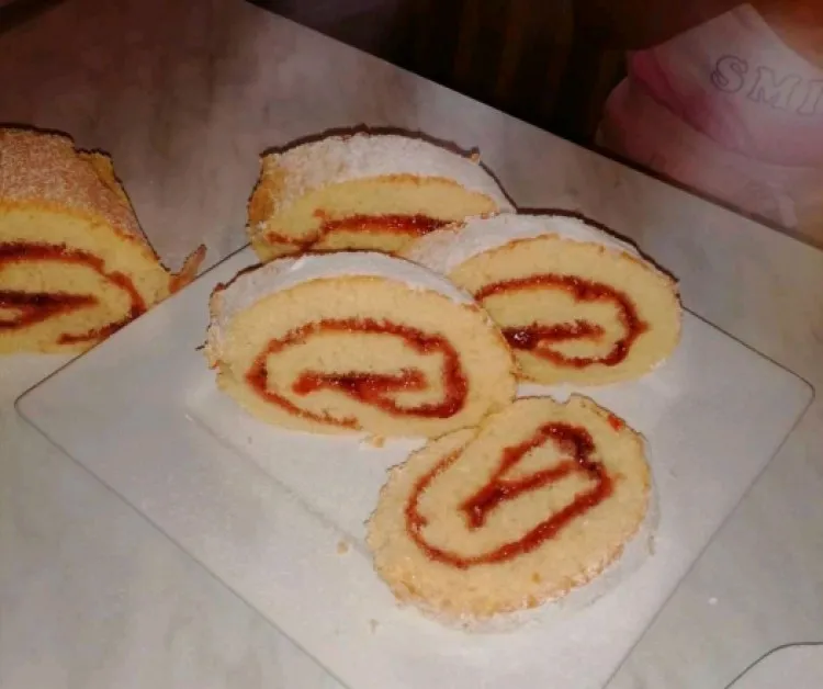 Könnyű piskótatekercs recept