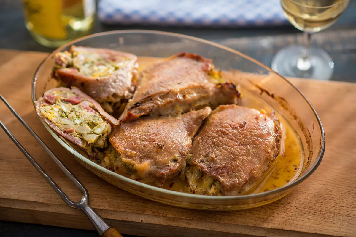 Füstölt hússal töltött pecsenye recept