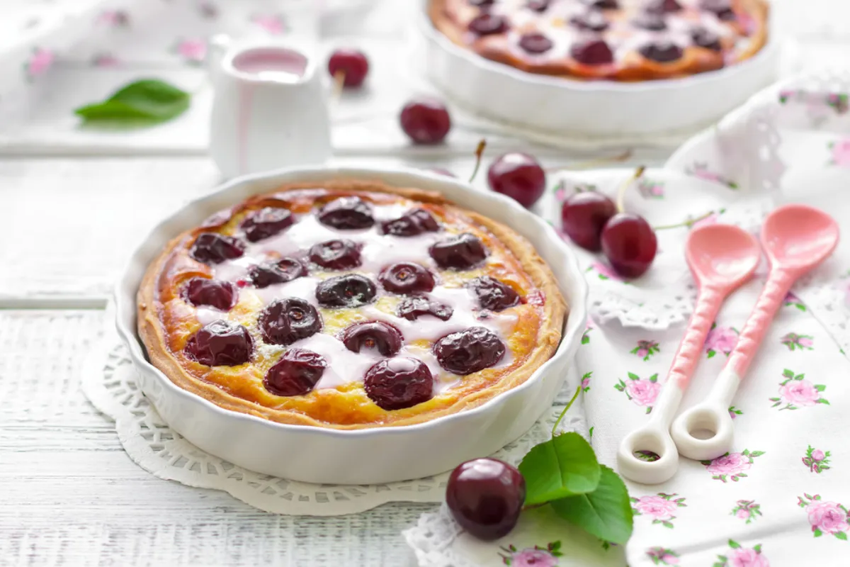 Cseresznyés-tejszínes pite recept