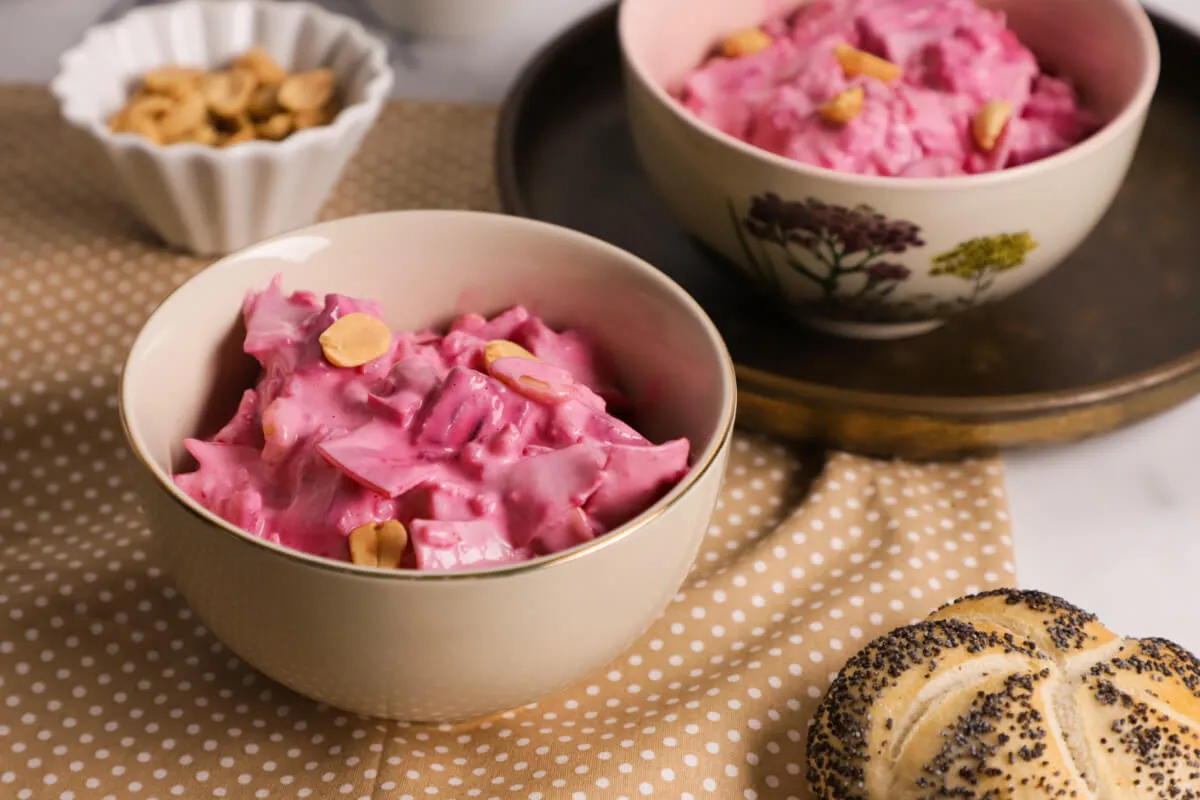Céklás rizssaláta mogyoróval recept