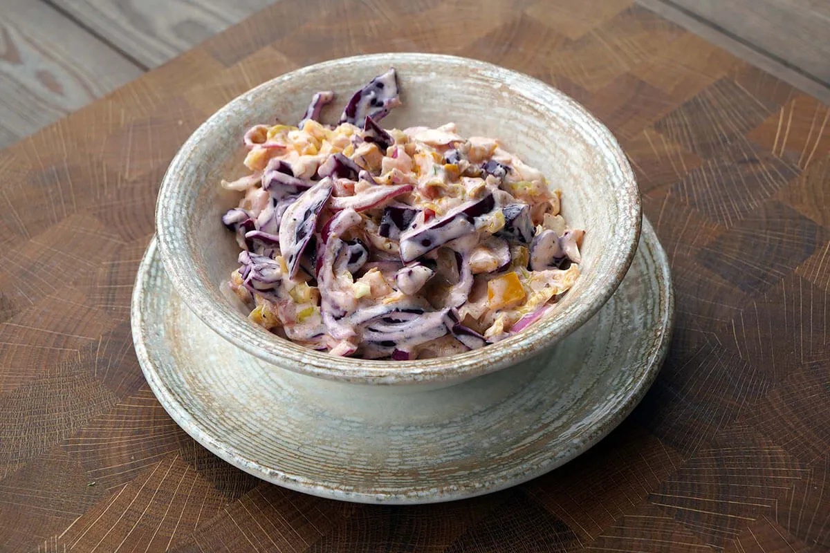 Könnyű coleslaw joghurttal recept
