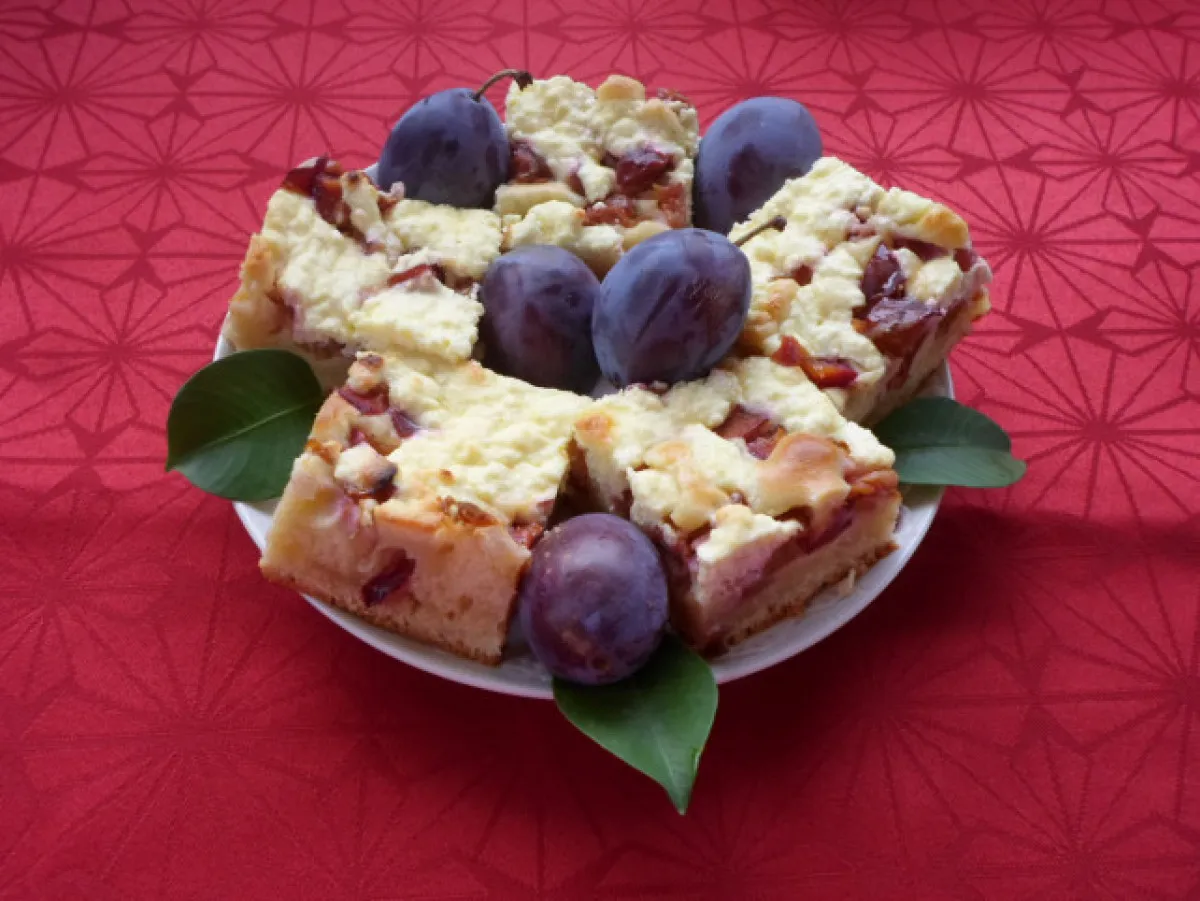 Szilvás-túrós szelet recept