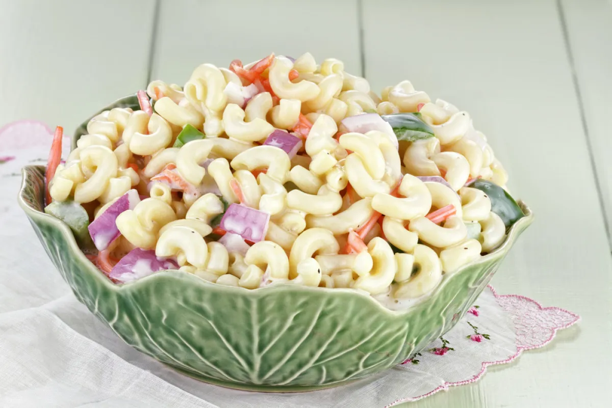 Gyors kefires tésztasaláta  recept