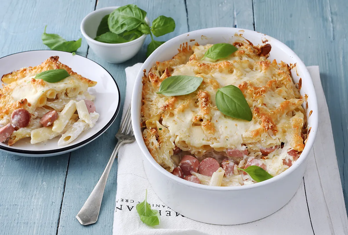 Sajtos-virslis rakott tészta recept