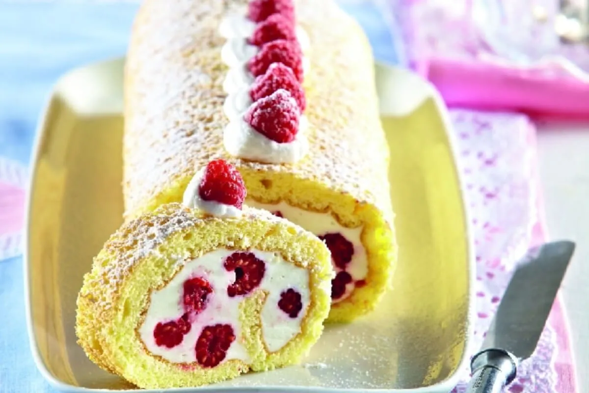 Málnás piskótarolád recept