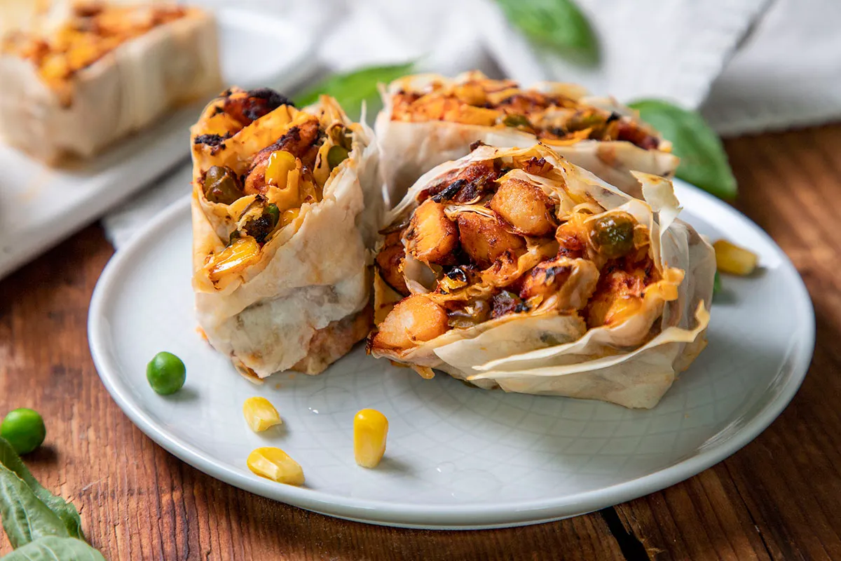 Paradicsomos csirketekercsek zöldségesen  recept