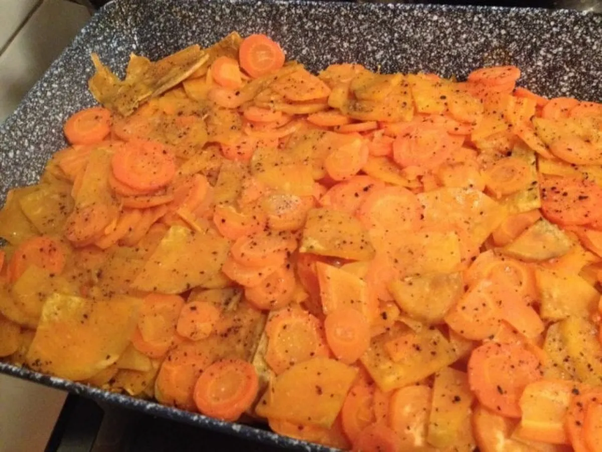 Tepsis édesburgonya karottával recept