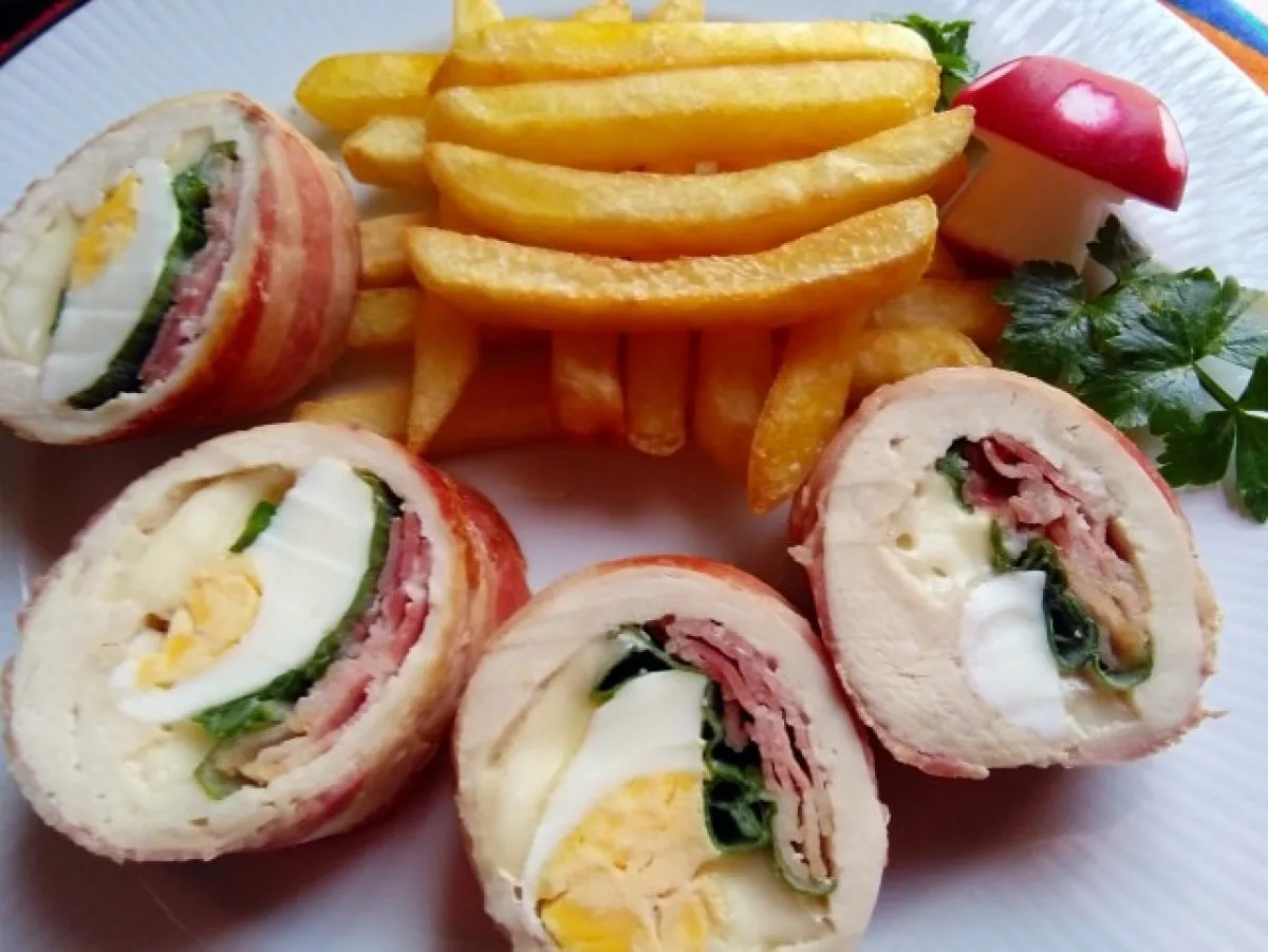 Húsvéti medvehagymás göngyölt csirkemell recept